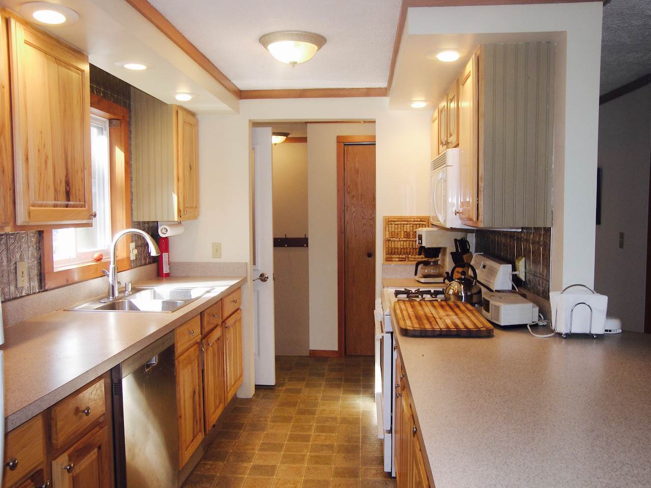 9393 Novak Road Cedar, MI 49621 - Photo 20 of 49 1830897-19.JPG