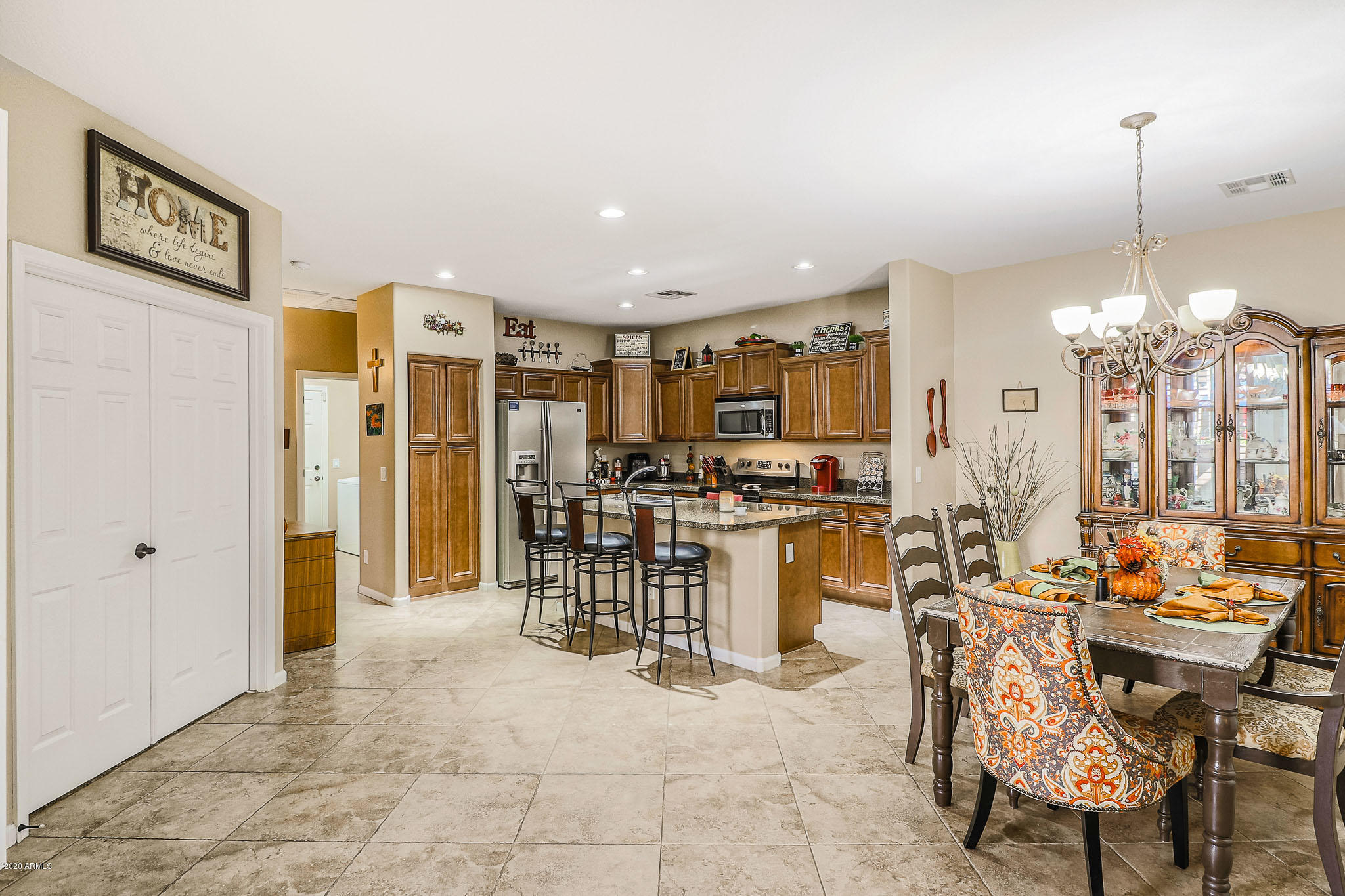 15370 West Bloomfield Road Surprise, AZ 85379 - Photo 5 of 16 B (5)