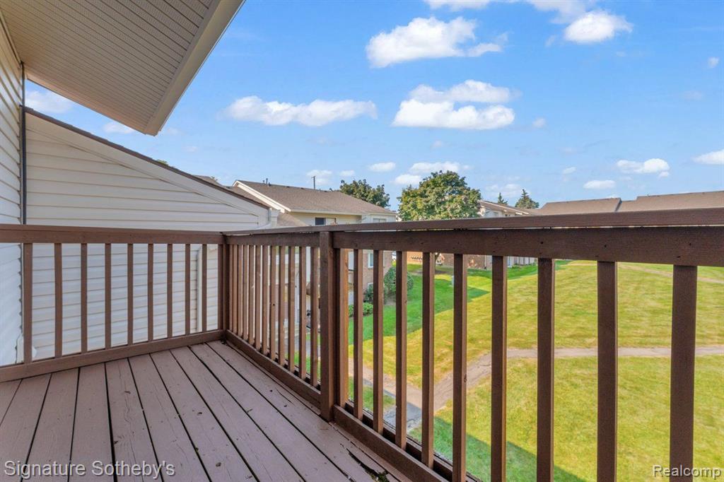 30024 West 12 Mile Road, Unit 23 Farmington Hills, MI 48334 - Photo 10 of 17