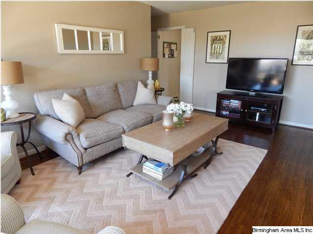 3112 Dolly Ridge Drive Birmingham, AL 35243 - Photo 4 of 25
