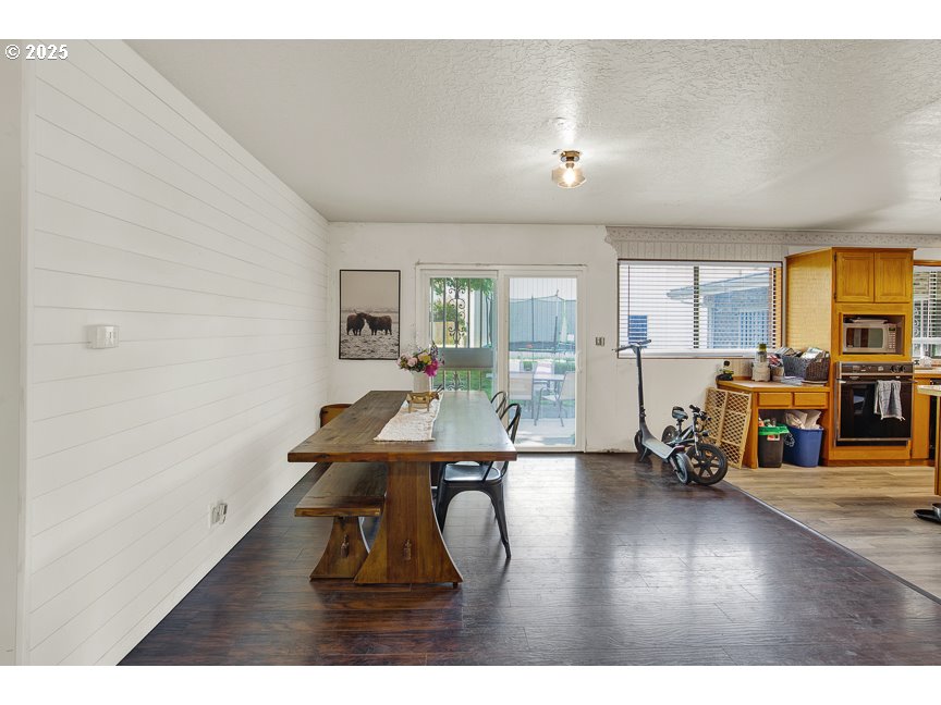 3410 Southeast Hillyard Road Gresham, OR 97080 - Photo 15 of 41