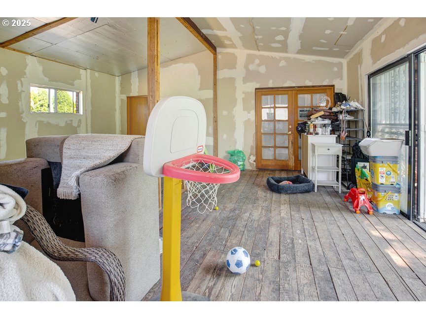 3410 Southeast Hillyard Road Gresham, OR 97080 - Photo 22 of 41