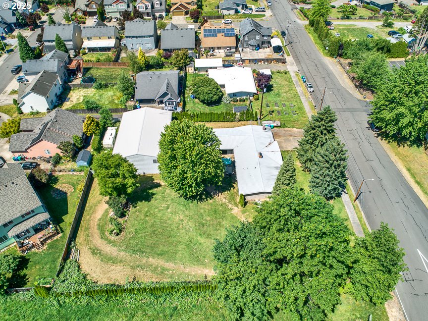 3410 Southeast Hillyard Road Gresham, OR 97080 - Photo 4 of 41