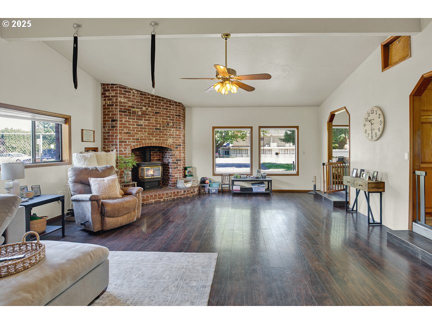 3410 Southeast Hillyard Road Gresham, OR 97080 - Photo 9 of 41