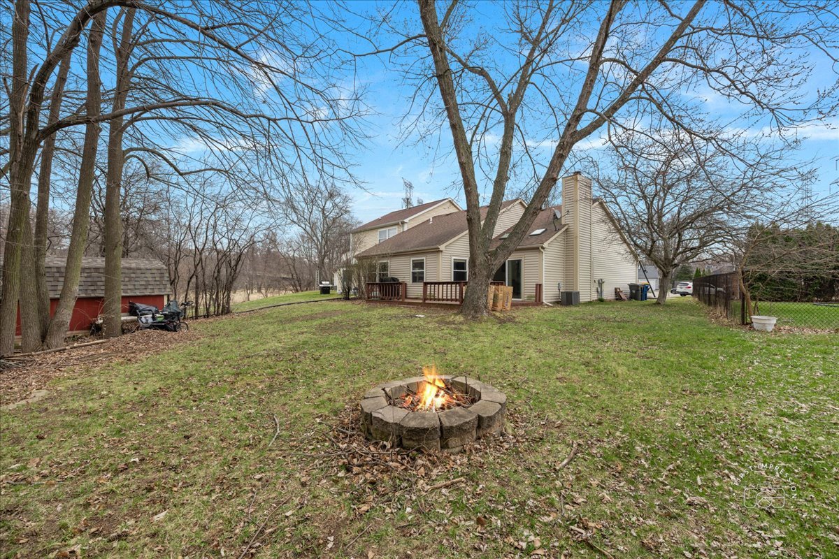 362 Chaparral Court Elgin, IL 60120 - Photo 15 of 15 a house view with a garden space