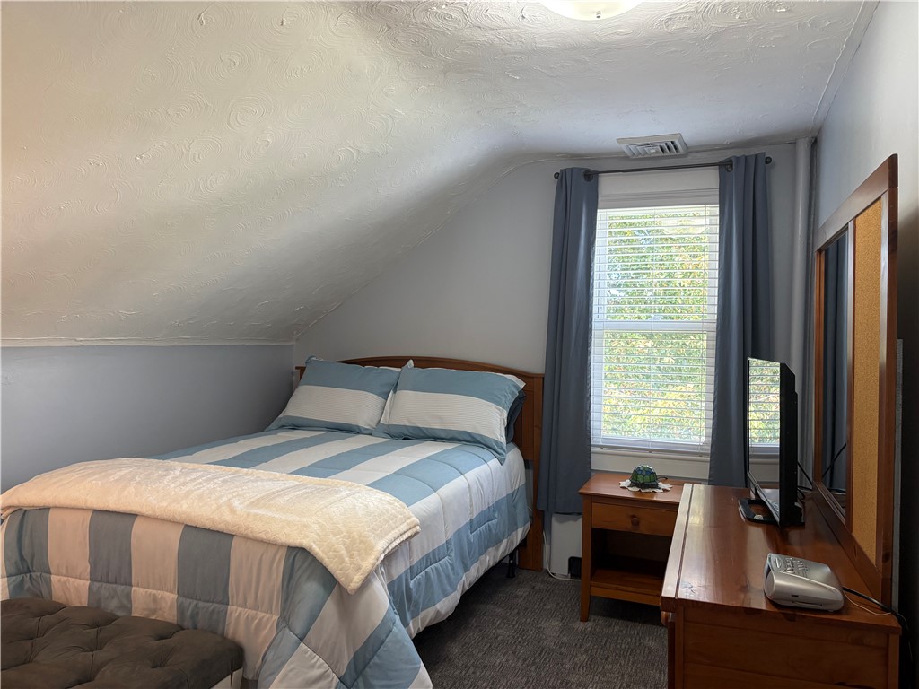 65 Maple Avenue Middletown, RI 02842 - Photo 22 of 24