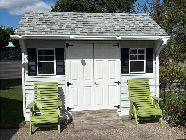 $490,000 | 65 Maple Avenue, Middletown, RI 02842