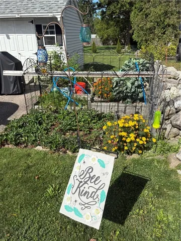 $490,000 | 65 Maple Avenue, Middletown, RI 02842