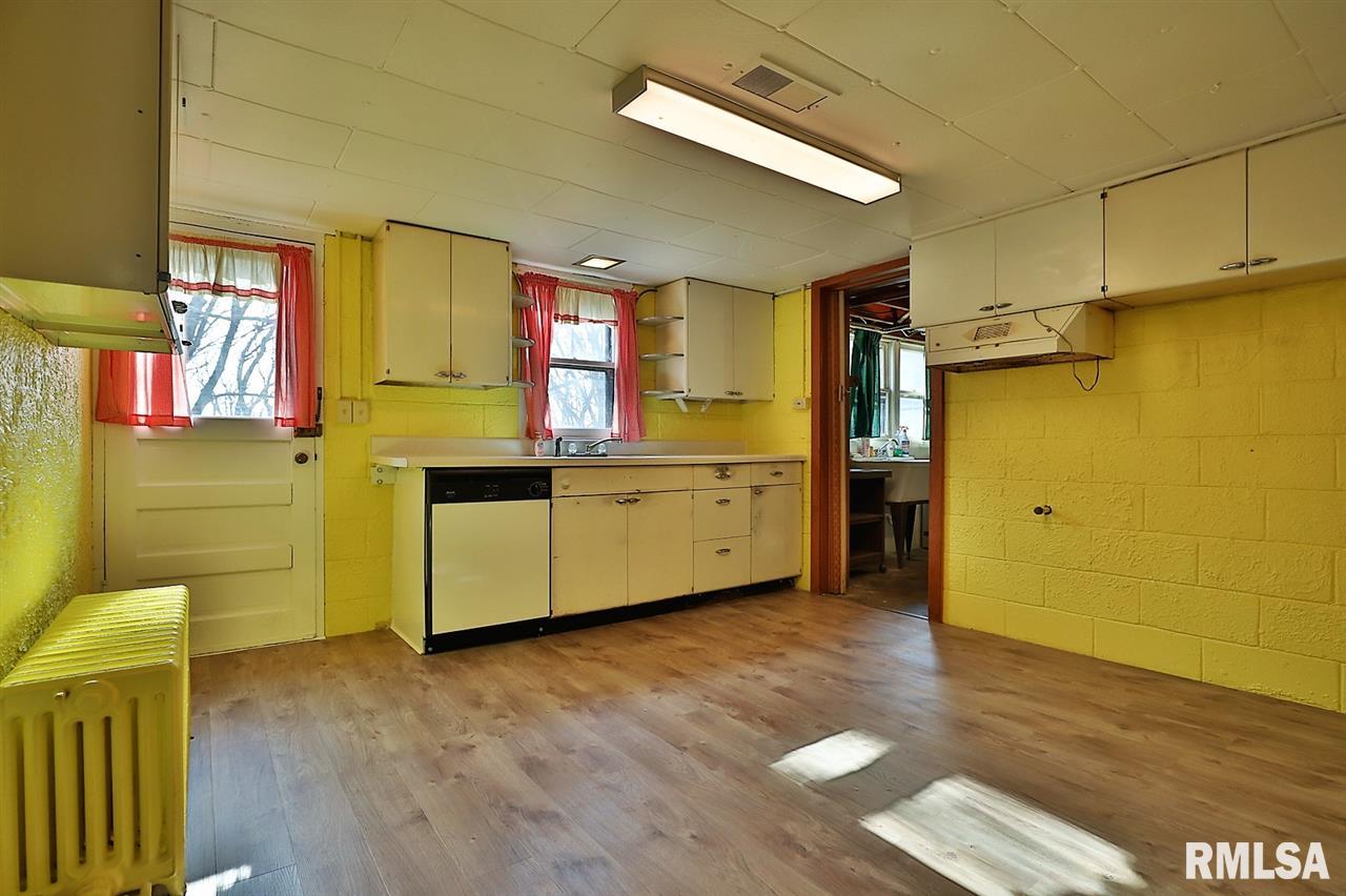 706 Springfield Road East Peoria, IL 61611 - Photo 28 of 36 Gallery Image 28