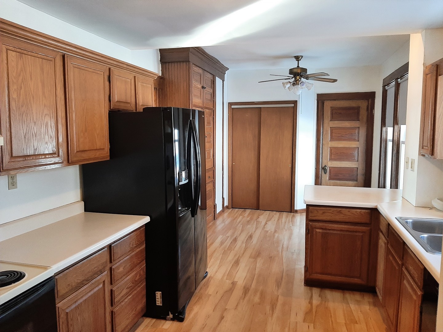 1449 Town Line Road Steward, IL 60553 - Photo 15 of 32 a kitchen with stainless steel appliances a refrigerator and a stove