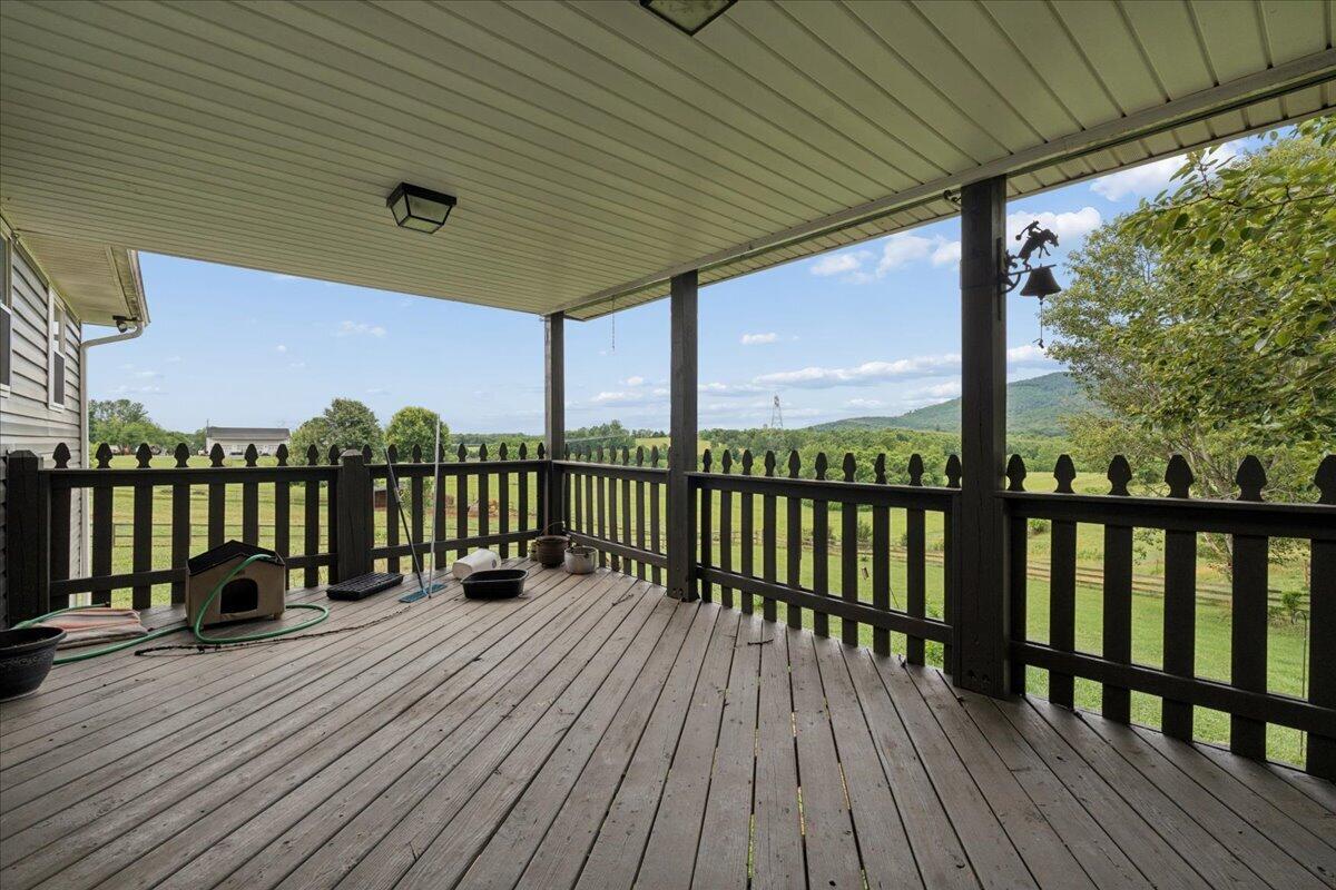 1911 Von Roy Road Bedford, VA 24523 - Photo 27 of 51 27-1911 Von Roy Rd-27