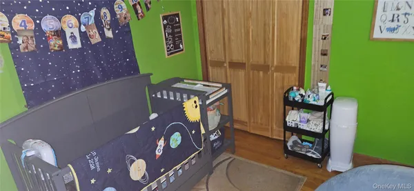 a view of walk in closet