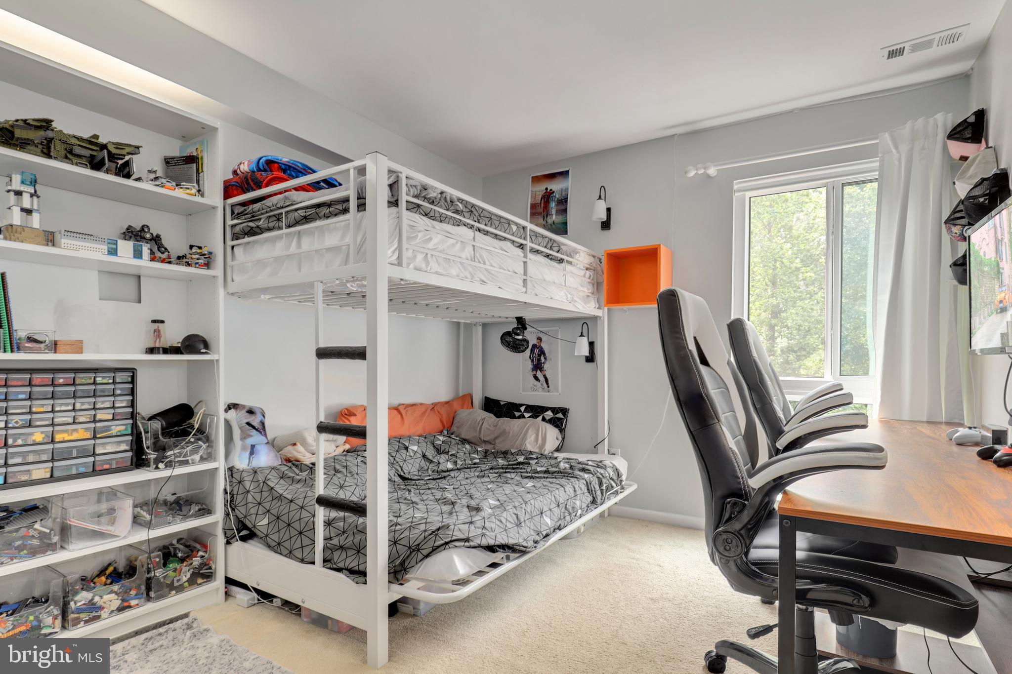 11216 Chestnut Grove Square, Unit 318 Reston, VA 20190 - Photo 13 of 32 Gallery Image 13