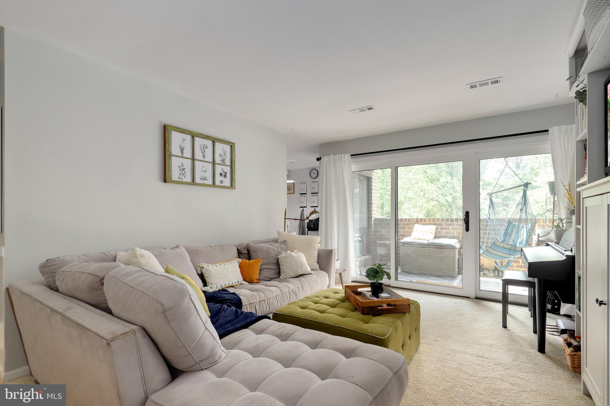 11216 Chestnut Grove Square, Unit 318 Reston, VA 20190 - Photo 4 of 32 Gallery Image 4