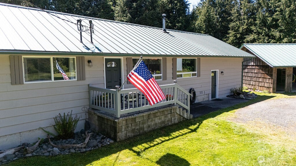1399 Mora Road Forks, WA 98331 - Photo 4 of 38