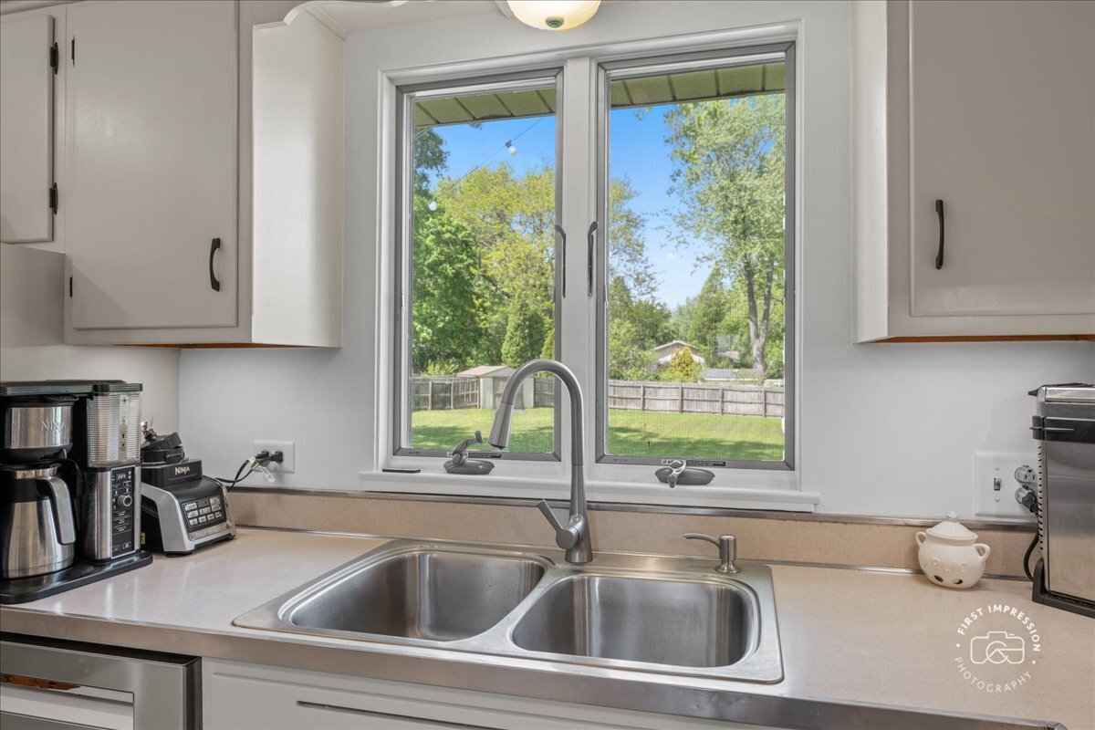 34W246 Giese Road Batavia, IL 60510 - Photo 11 of 34