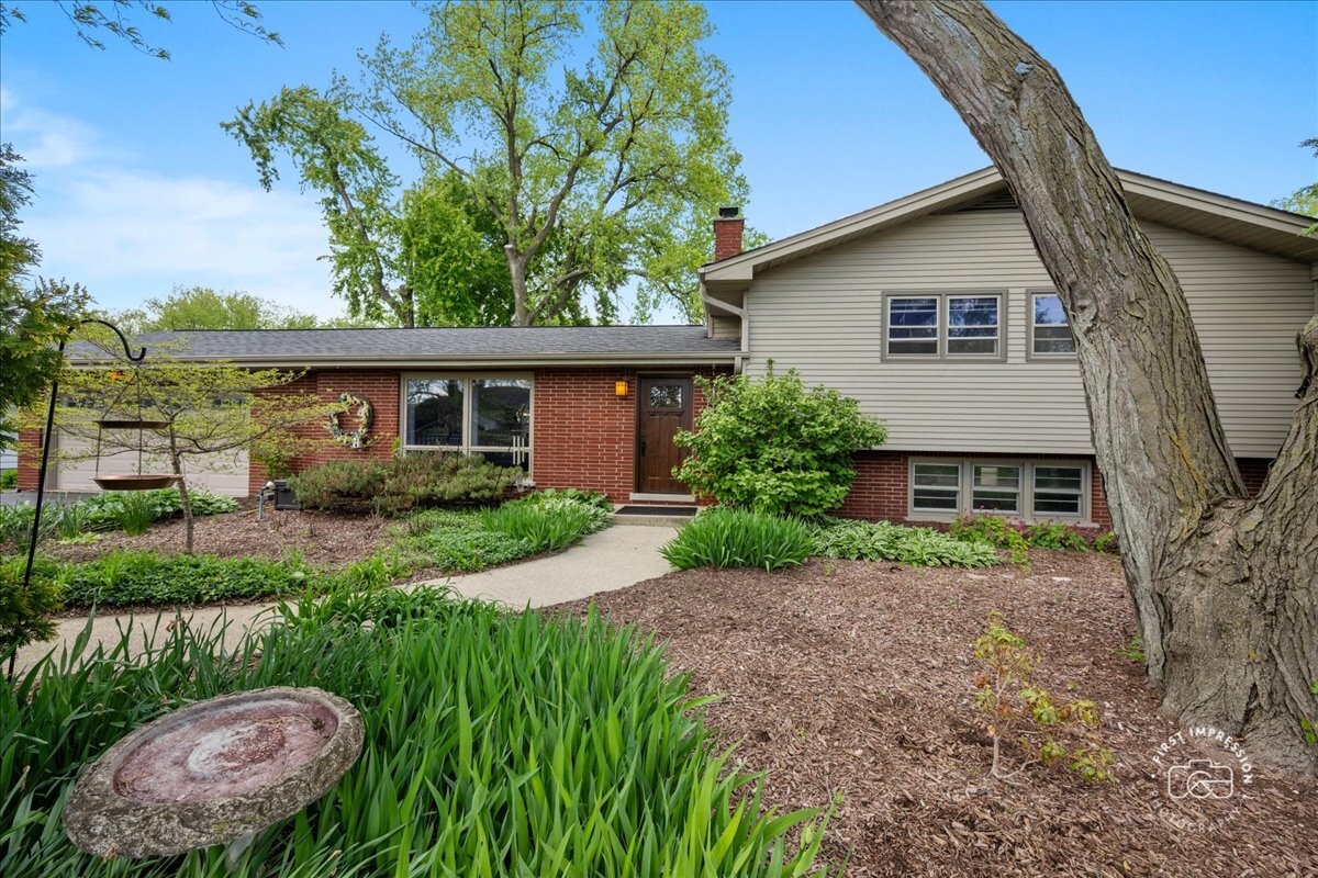 34W246 Giese Road Batavia, IL 60510 - Photo 3 of 34