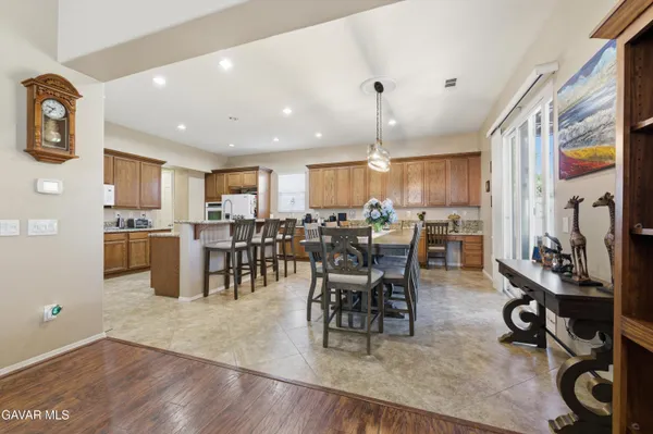 $699,990 | 905 Valerie Lane, Tehachapi, CA 93561