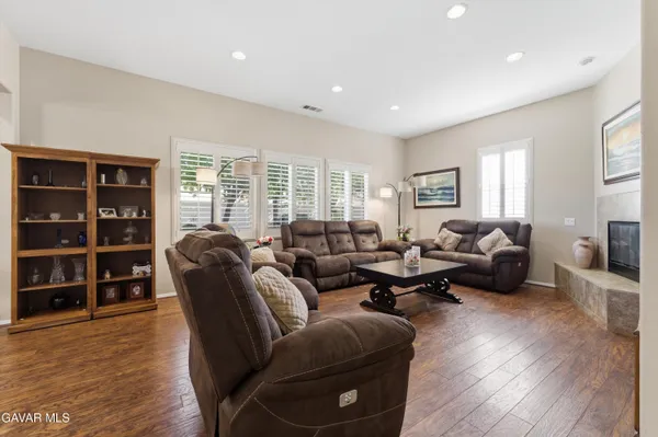 $699,990 | 905 Valerie Lane, Tehachapi, CA 93561