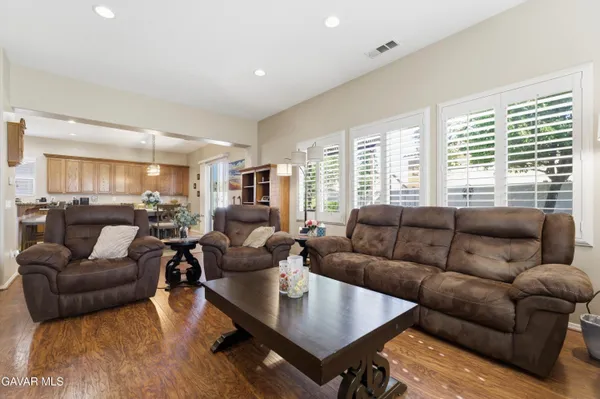 $699,990 | 905 Valerie Lane, Tehachapi, CA 93561