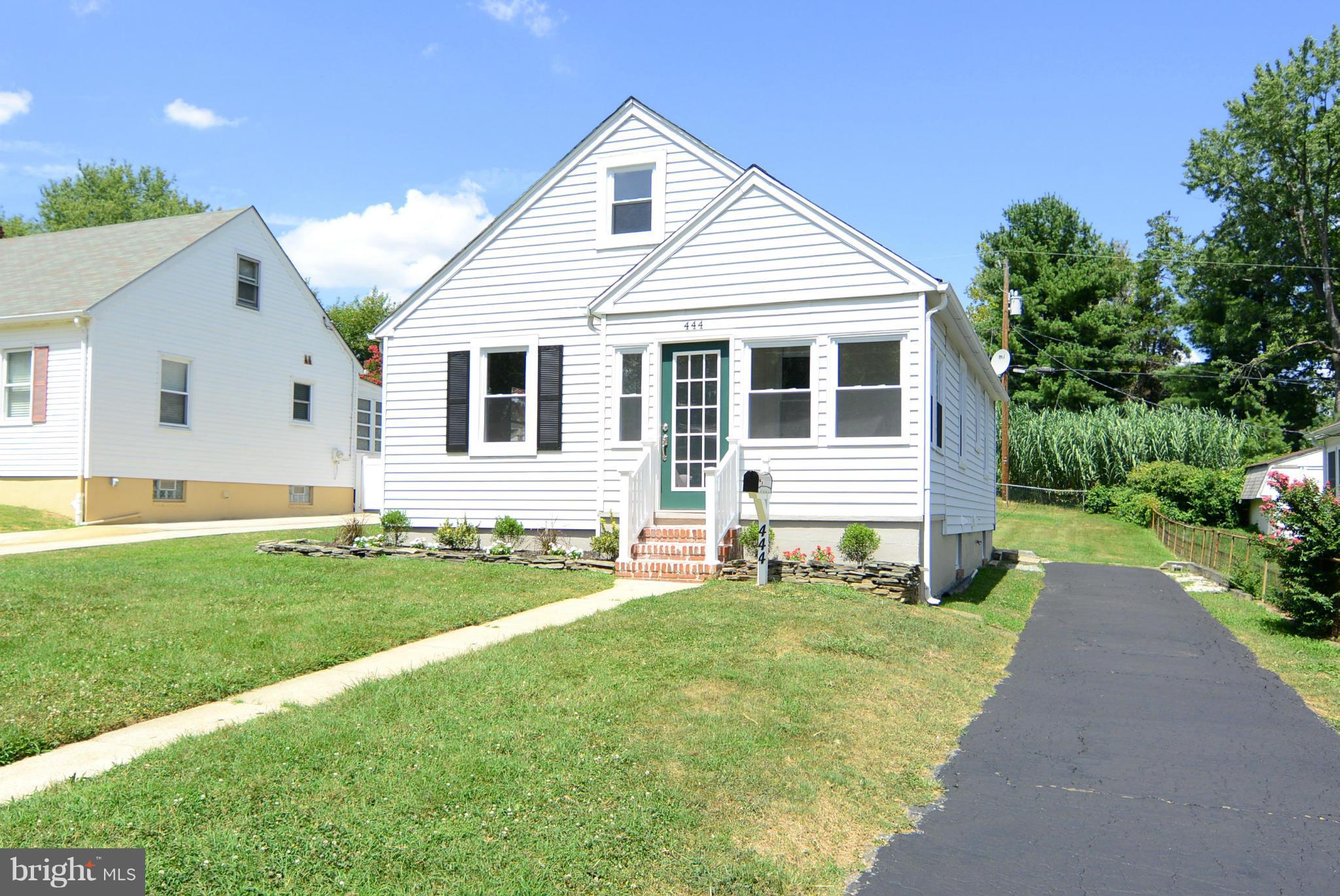 444 Cleveland Road Linthicum Heights, MD 21090 - Photo 18 of 21 Exterior (Front)