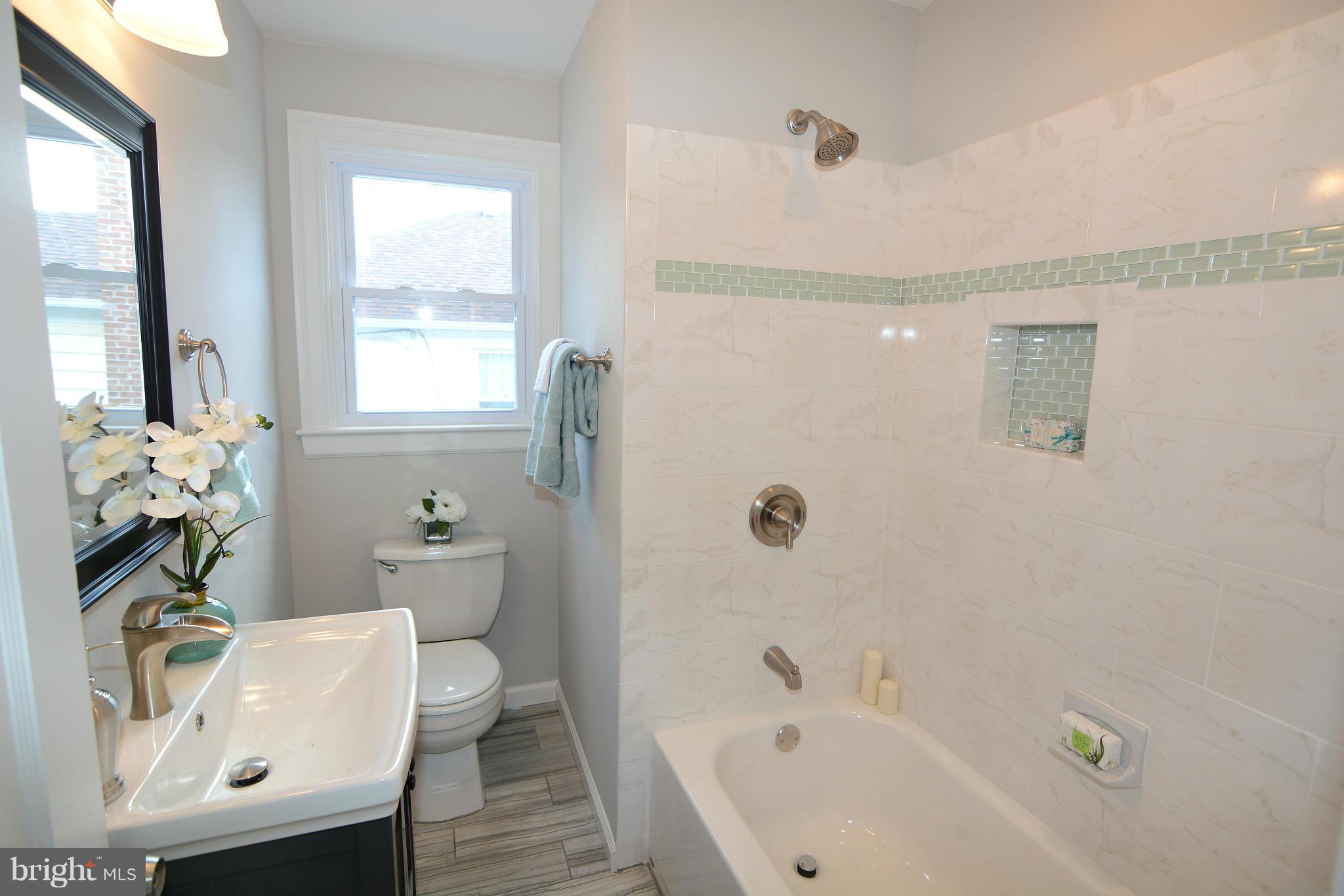 444 Cleveland Road Linthicum Heights, MD 21090 - Photo 4 of 21 Bath