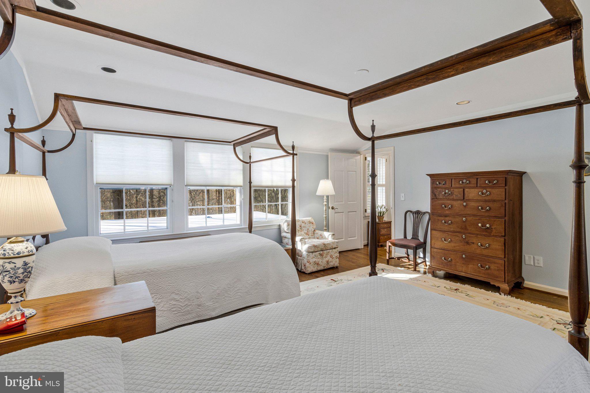 4512 Tournay Road Bethesda, MD 20816 - Photo 28 of 49 4 total windows in primary BR suite