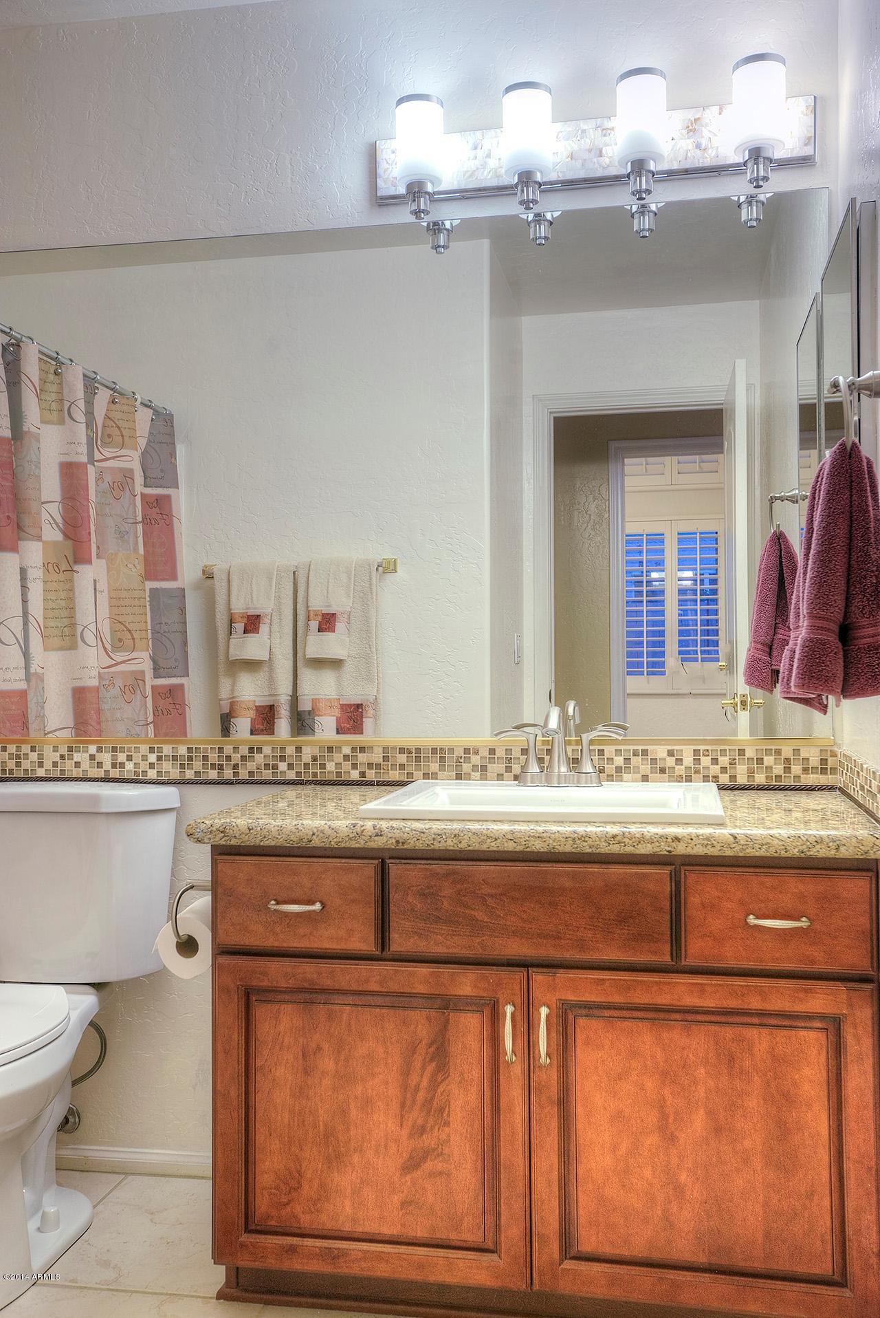 1241 East Presidio Road Phoenix, AZ 85022 - Photo 13 of 25 presidio_13