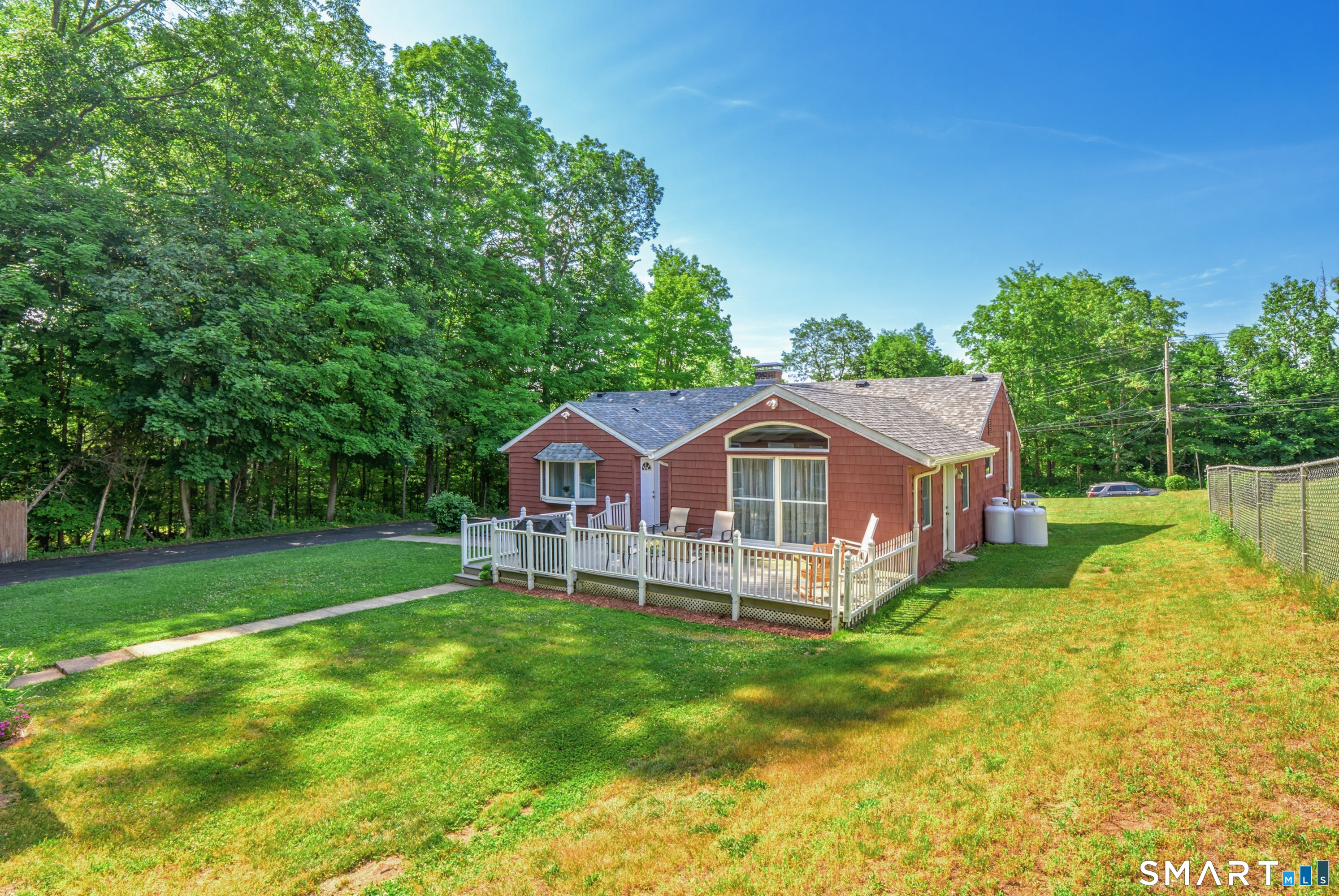 435 West Shepard Avenue Hamden, CT 06514 - Photo 34 of 37