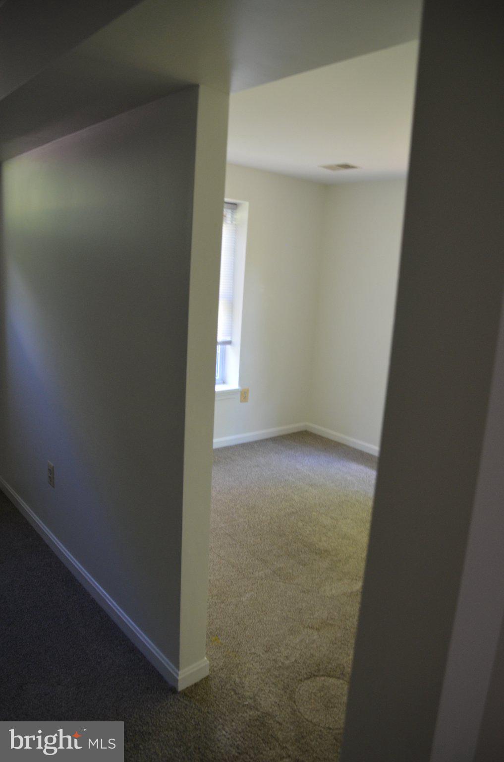 406 Longdraft Road Gaithersburg, MD 20878 - Photo 24 of 24 Bright and airy entryway awaits you.