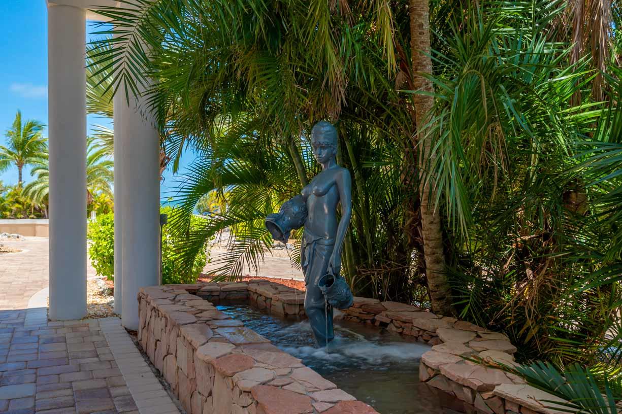 2480 Coco Plum Drive Marathon, FL 33050 - Photo 74 of 92 Fountain
