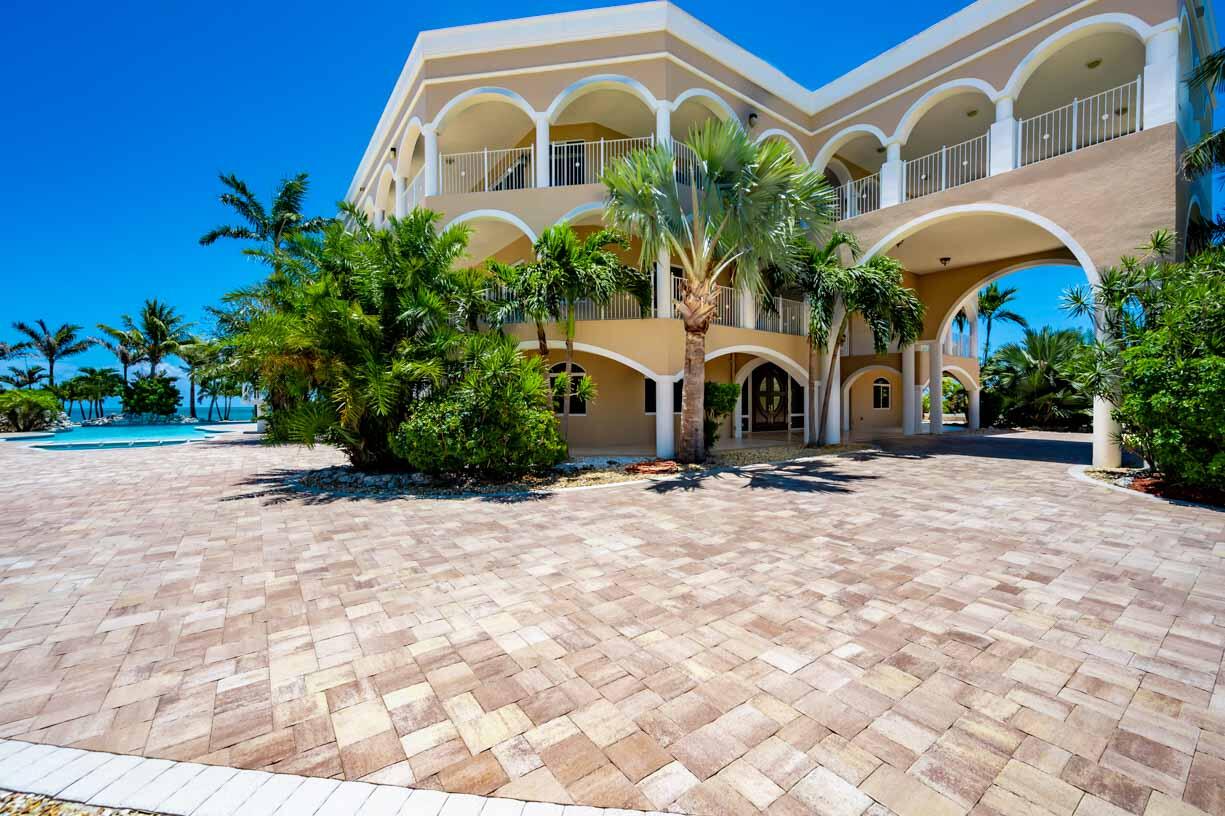 2480 Coco Plum Drive Marathon, FL 33050 - Photo 77 of 92 Side of House