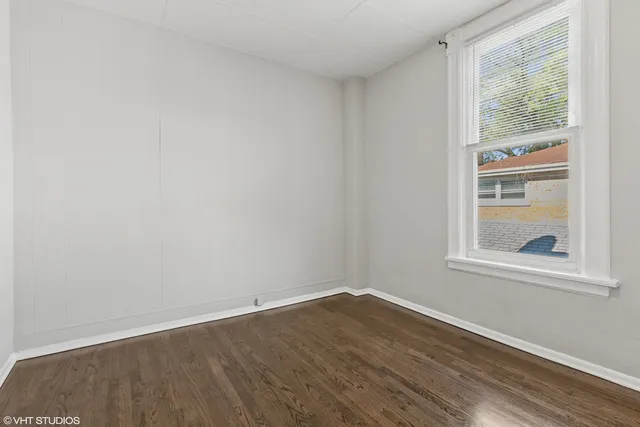 $875,000 | 2335 West School Street, Chicago, IL 60618