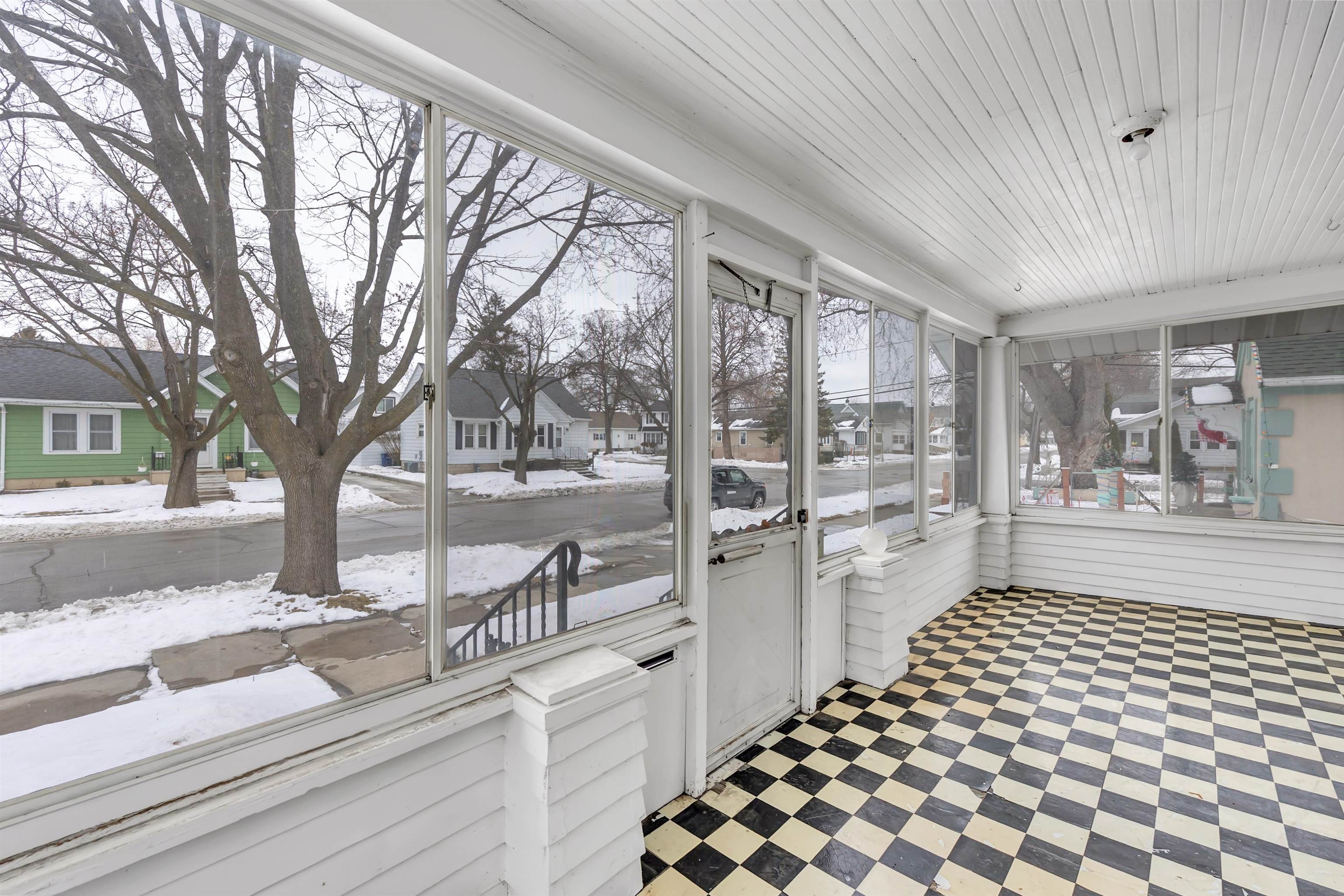 1516 Cedar Street Green Bay, WI 54302 - Photo 21 of 25