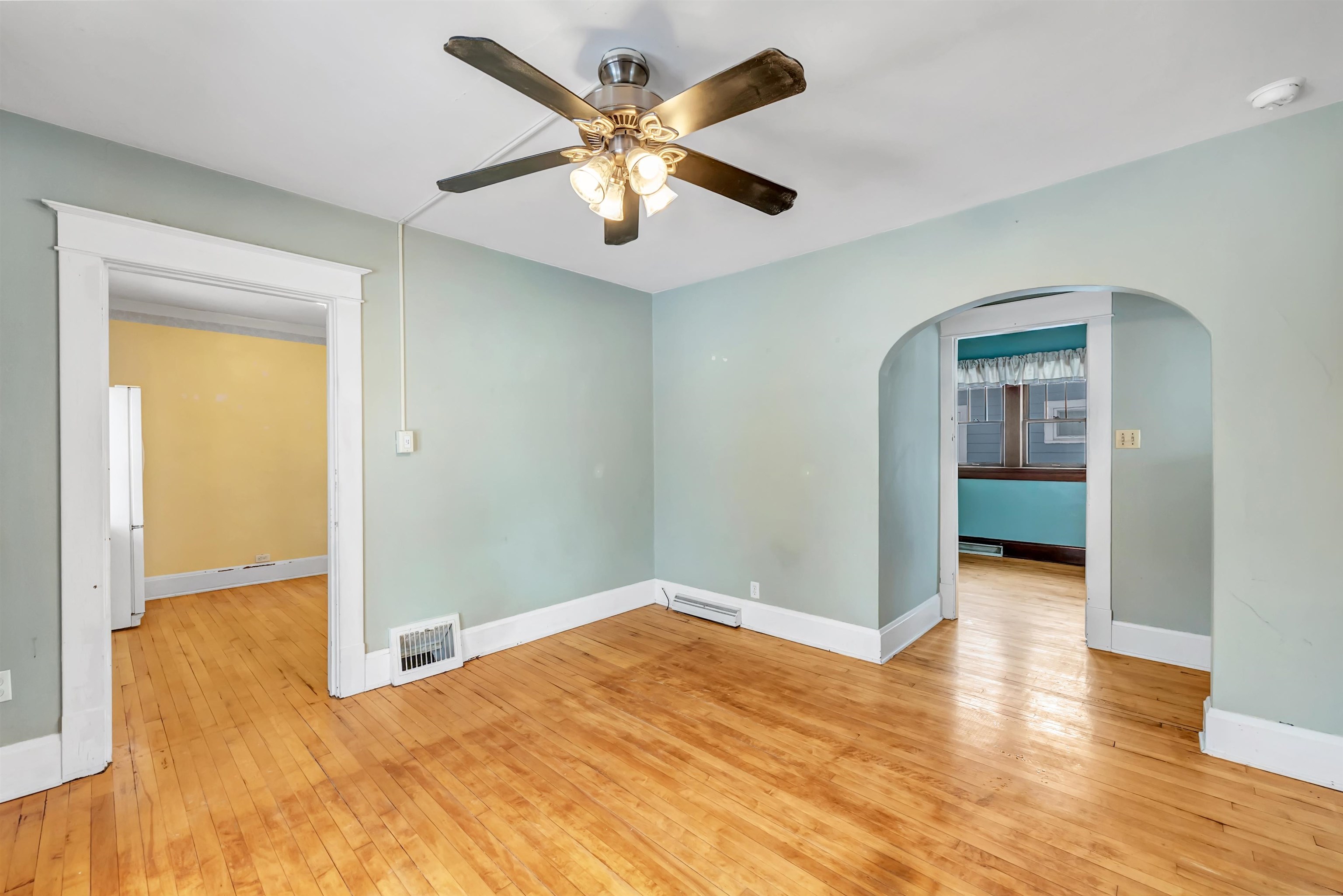 1516 Cedar Street Green Bay, WI 54302 - Photo 5 of 25