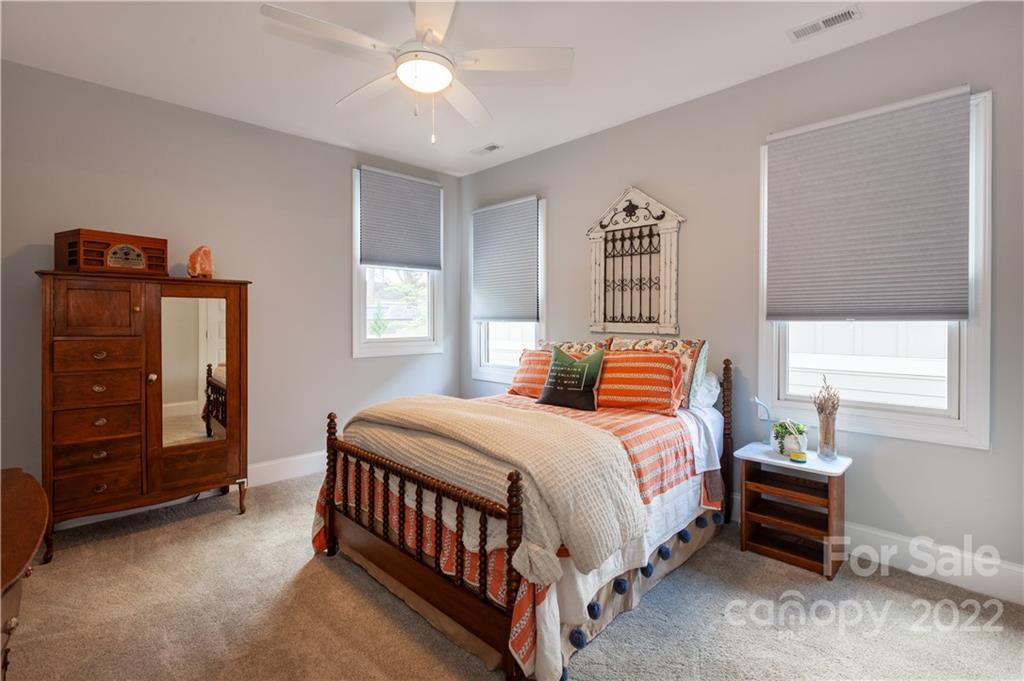 4405 Raney Way Charlotte, NC 28205 - Photo 25 of 42 Gallery Image 25