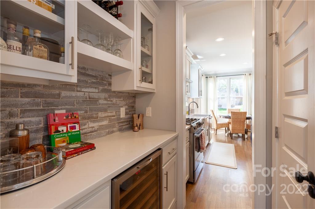 4405 Raney Way Charlotte, NC 28205 - Photo 8 of 42 Gallery Image 8