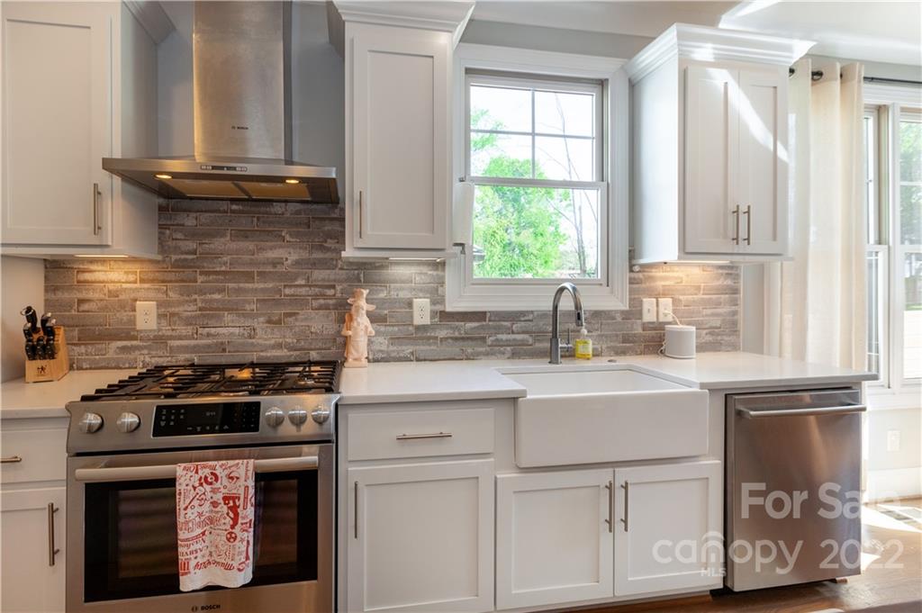 4405 Raney Way Charlotte, NC 28205 - Photo 10 of 42 Gallery Image 10