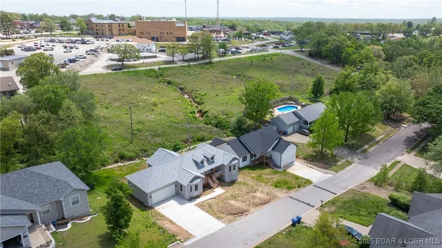 $349,900 | 103 Primrose Lane, Camdenton, MO 65020