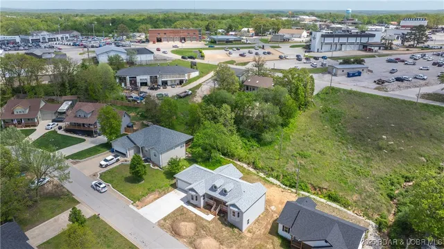 $349,900 | 103 Primrose Lane, Camdenton, MO 65020