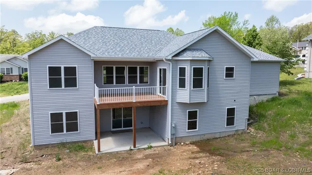 $349,900 | 103 Primrose Lane, Camdenton, MO 65020