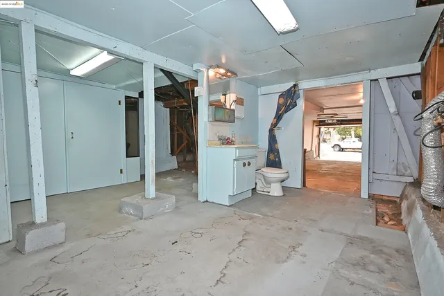 $630,000 | 672 33rd Street, Oakland, CA 94609