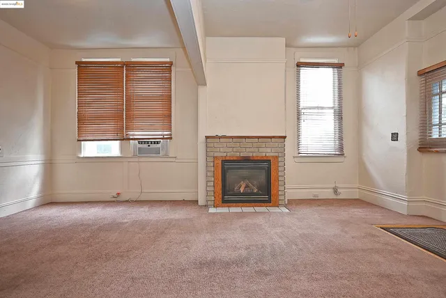 $630,000 | 672 33rd Street, Oakland, CA 94609