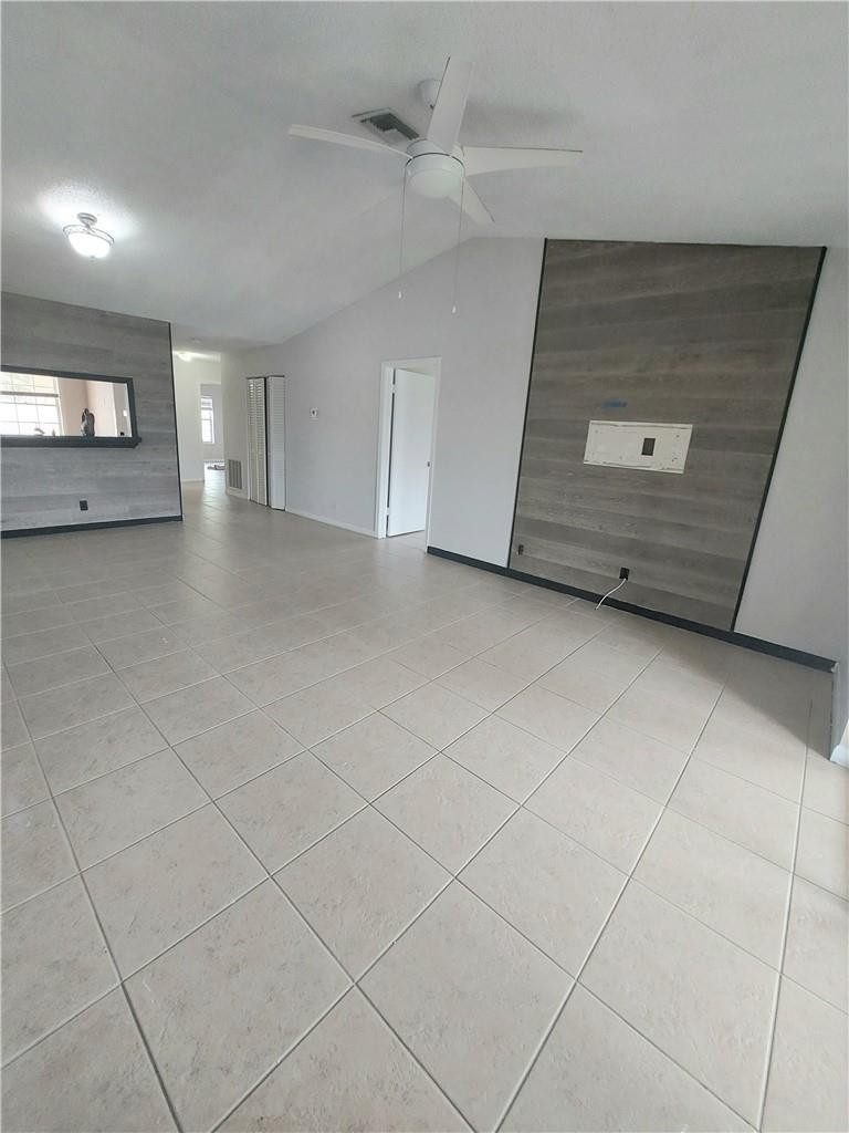 9875 Three Lakes Circle, Unit 8A Boca Raton, FL 33428 - Photo 4 of 33 Photo 4