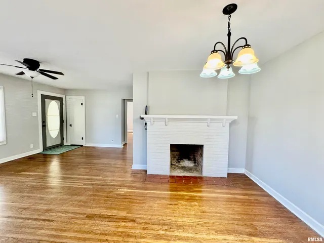 $129,900 | 441 North Ohio Avenue, Salem, IL 62881