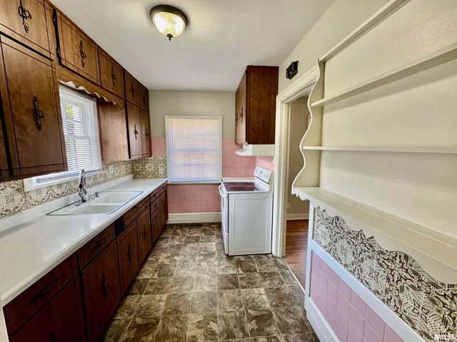 $129,900 | 441 North Ohio Avenue, Salem, IL 62881