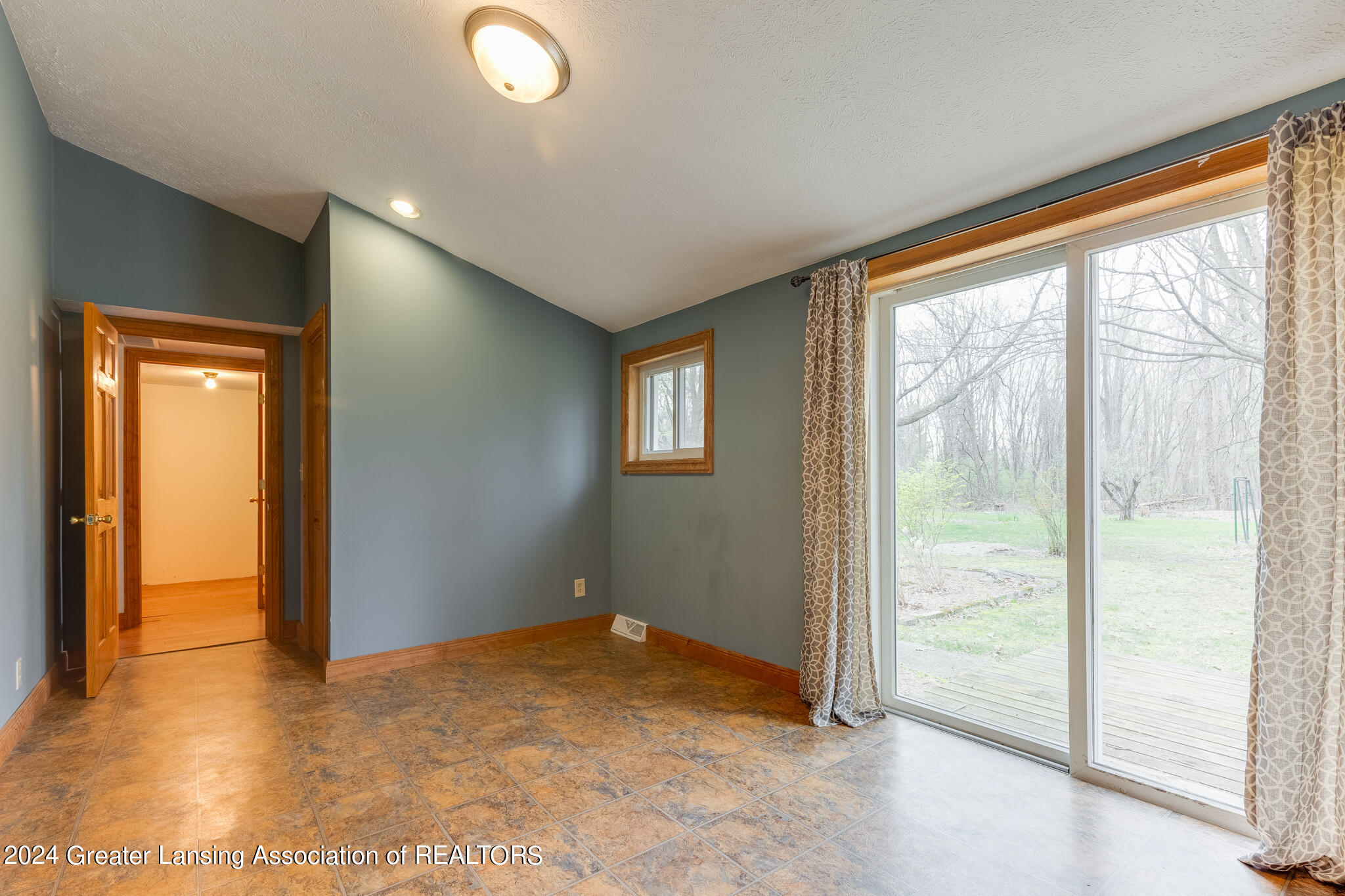 2167 Raby Road East Lansing, MI 48823 - Photo 21 of 36 2167_Raby_BROCK-30