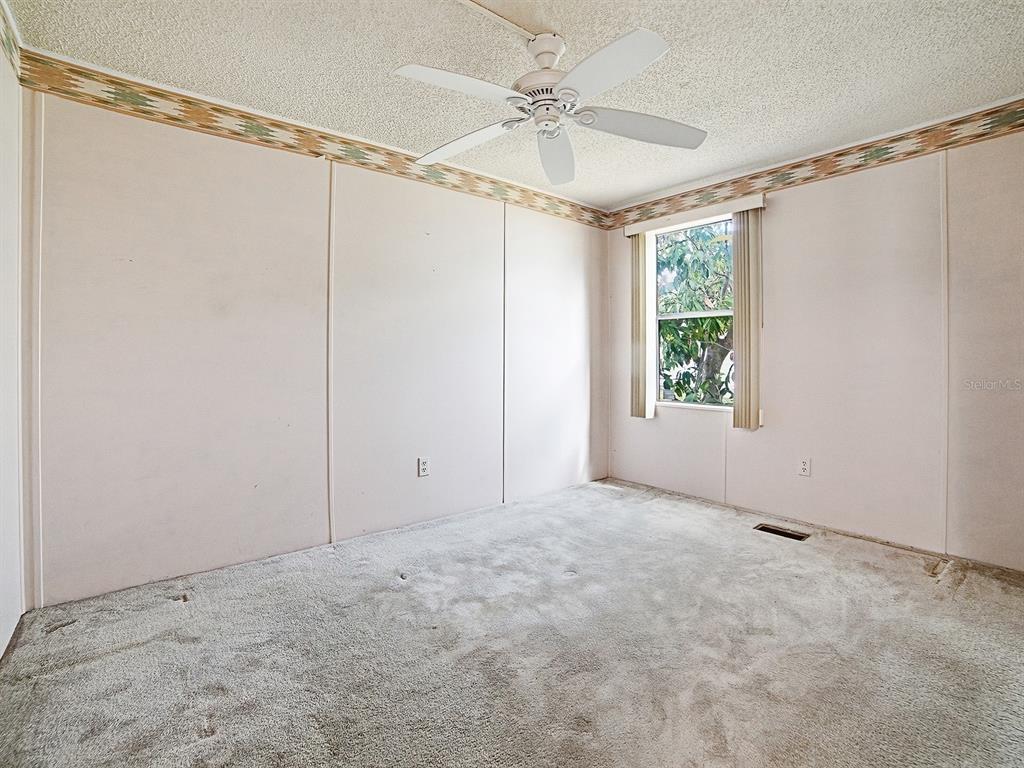 1232 Dustin Drive Lady Lake, FL 32159 - Photo 18 of 31