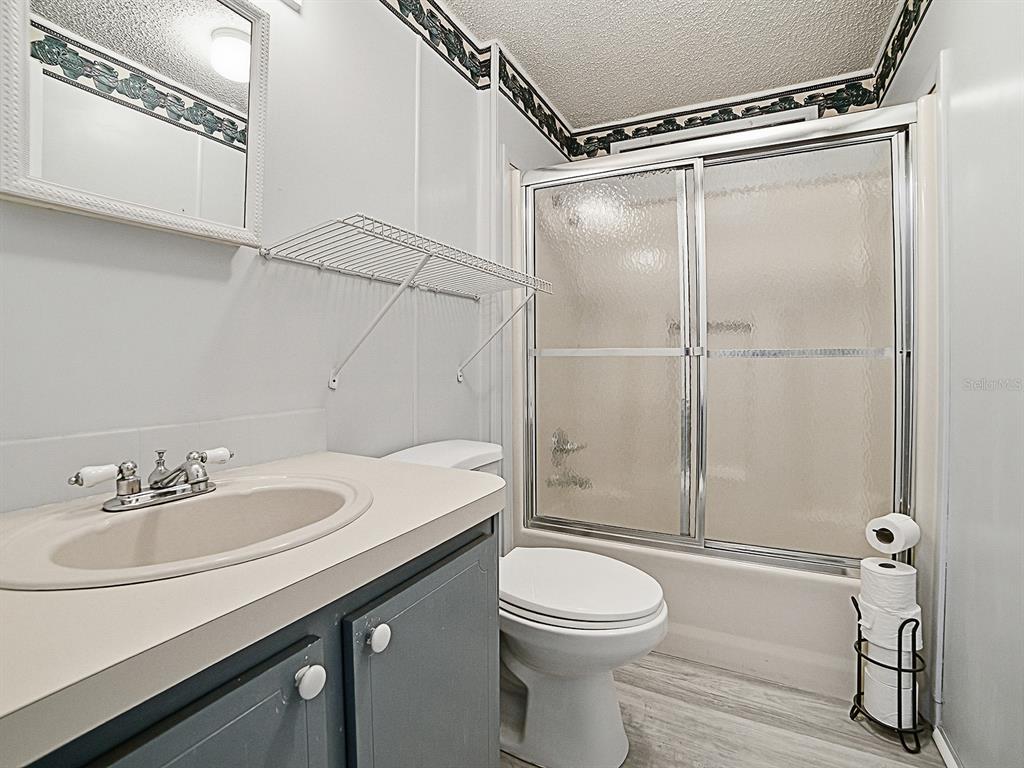 1232 Dustin Drive Lady Lake, FL 32159 - Photo 20 of 31