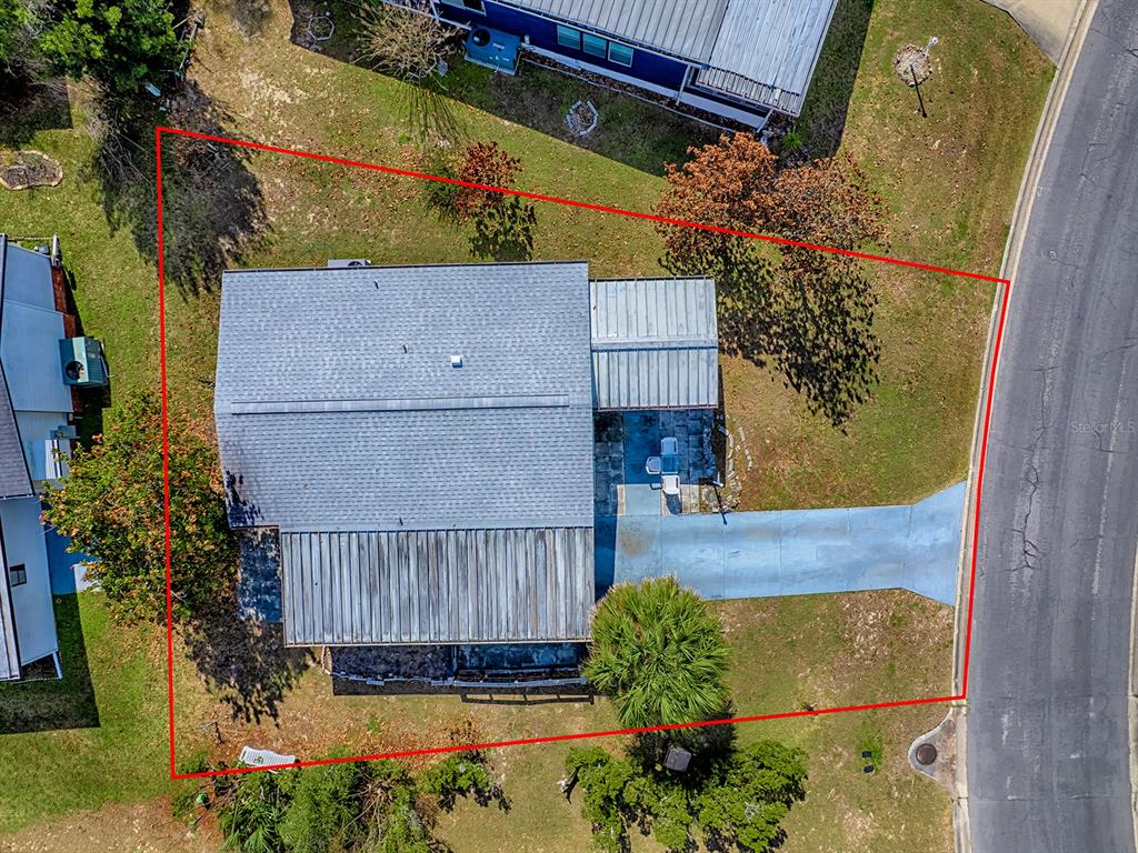1232 Dustin Drive Lady Lake, FL 32159 - Photo 25 of 31